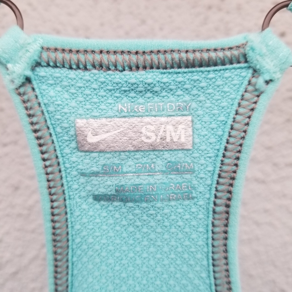 Tank tops - Picture 3 of 3